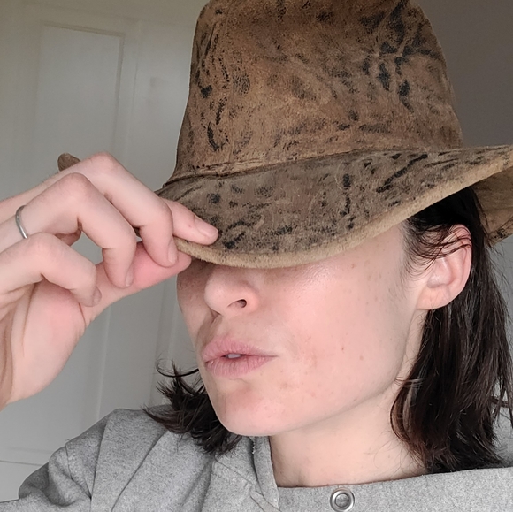 VINTAGE - Leather cowgirl hat - Picture 3 of 7